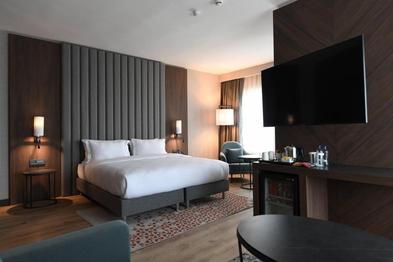 Crowne Plaza By Ihg